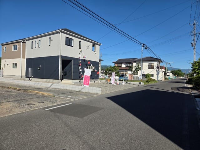 北側から